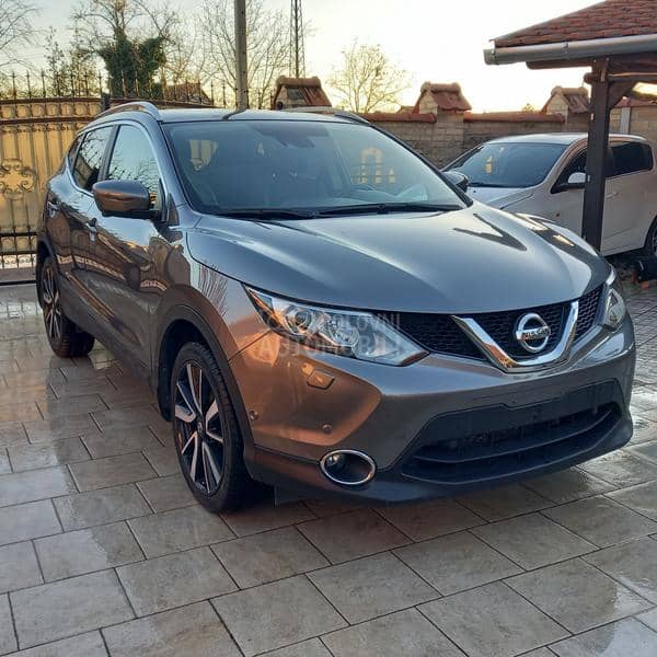 Nissan Qashqai 1.2  DIG-T tekna