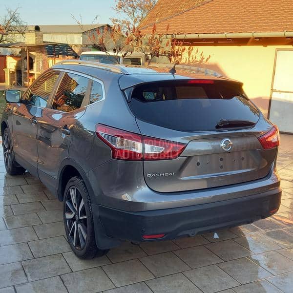Nissan Qashqai 1.2  DIG-T tekna