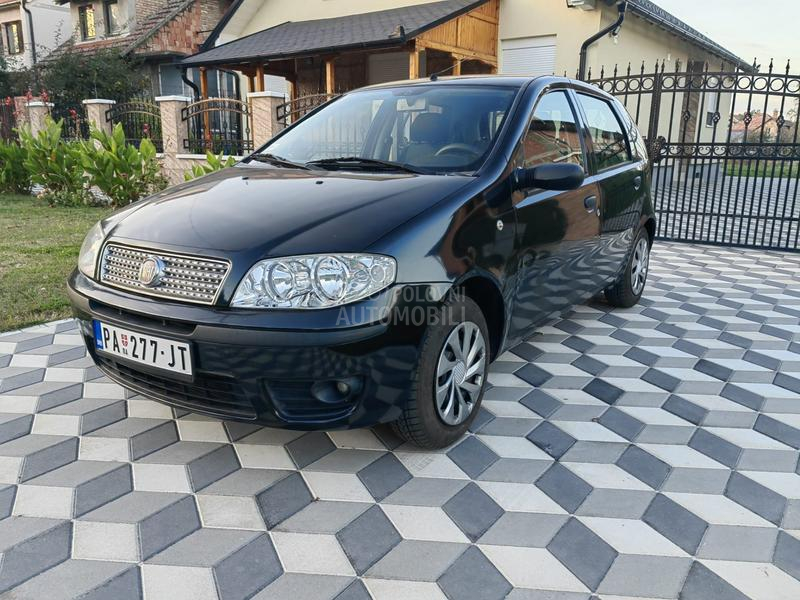 Fiat Punto 1.2 8v Emotion