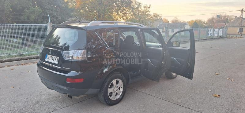 Mitsubishi Outlander 2.0 di-d