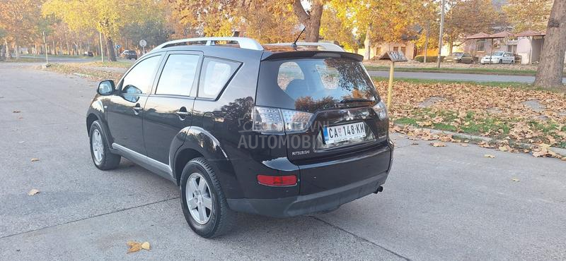 Mitsubishi Outlander 2.0 di-d