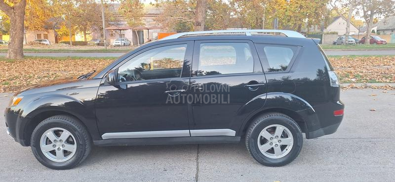 Mitsubishi Outlander 2.0 di-d