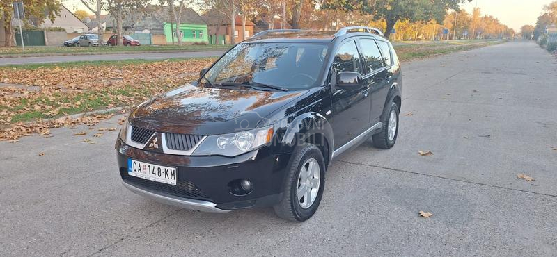 Mitsubishi Outlander 2.0 di-d