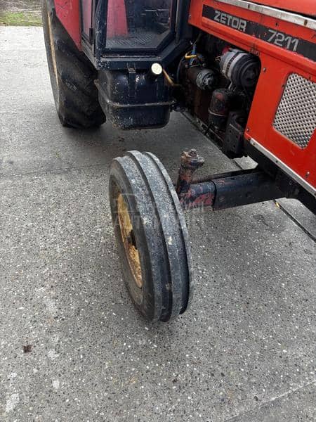 Zetor 7011