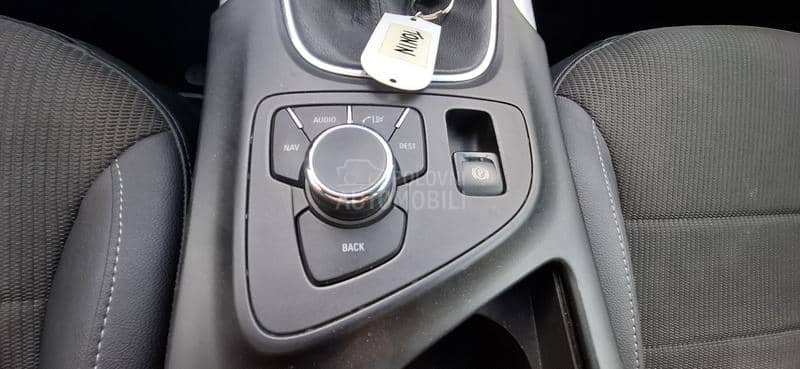 Opel Insignia 2.0 CDTI NNOOVVA