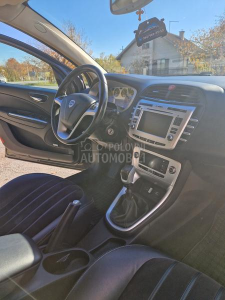 Lancia Delta 1.4 multiair