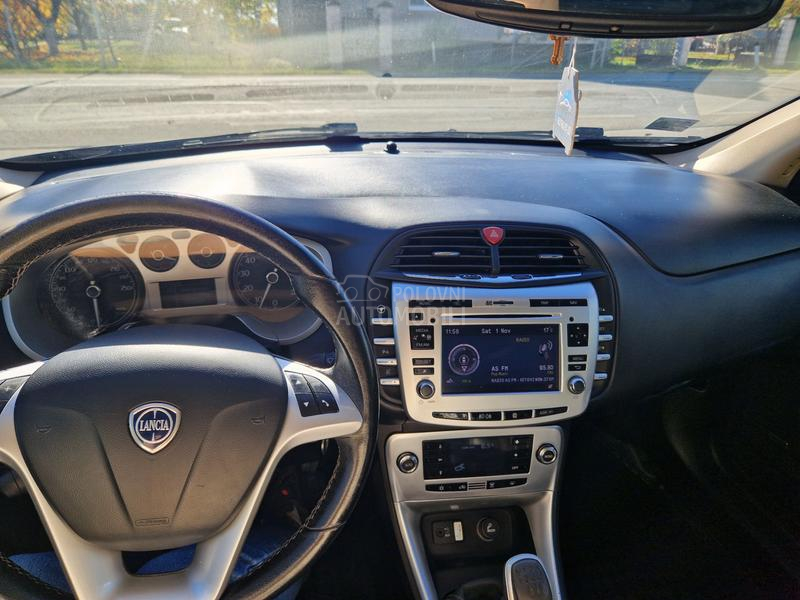 Lancia Delta 1.4 multiair