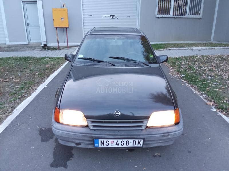 Opel Kadett 1.6 DREAM/ŠIBER