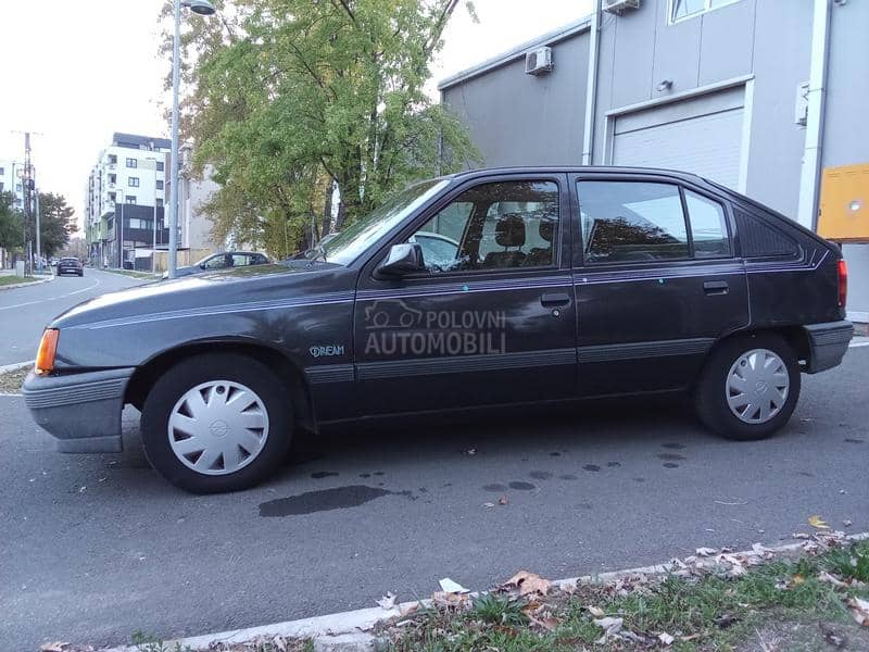 Opel Kadett 1.6 DREAM/ŠIBER