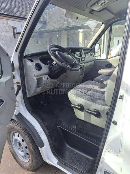 Renault Master 2.5