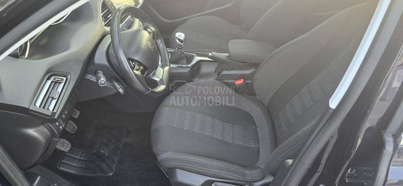 Peugeot 308 DVD/KAM/PANO