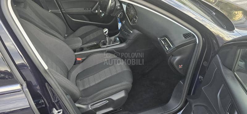 Peugeot 308 DVD/KAM/PANO