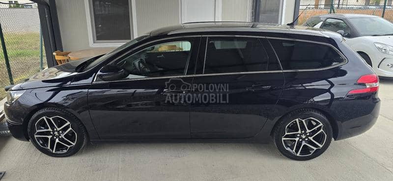 Peugeot 308 DVD/KAM/PANO