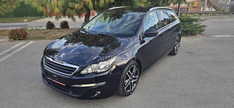 Peugeot 308 DVD/KAM/PANO