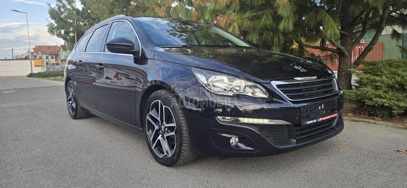 Peugeot 308 DVD/KAM/PANO