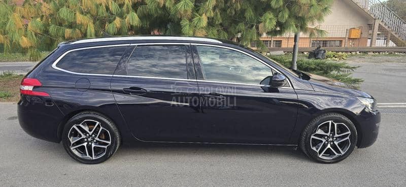 Peugeot 308 DVD/KAM/PANO