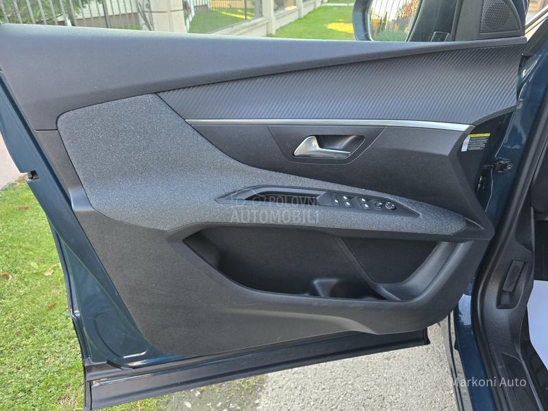 Peugeot 3008 1.5 HDI/AUT/LED