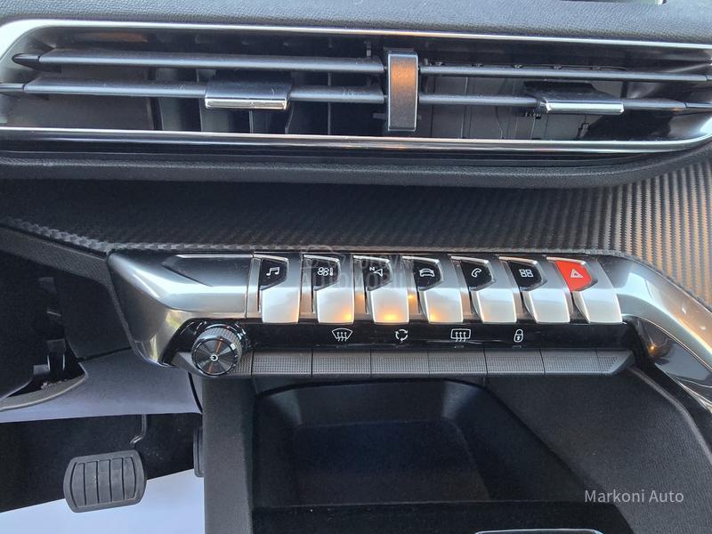 Peugeot 3008 1.5 HDI/AUT/LED