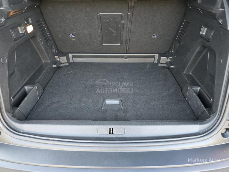 Peugeot 3008 1.5 HDI/AUT/LED