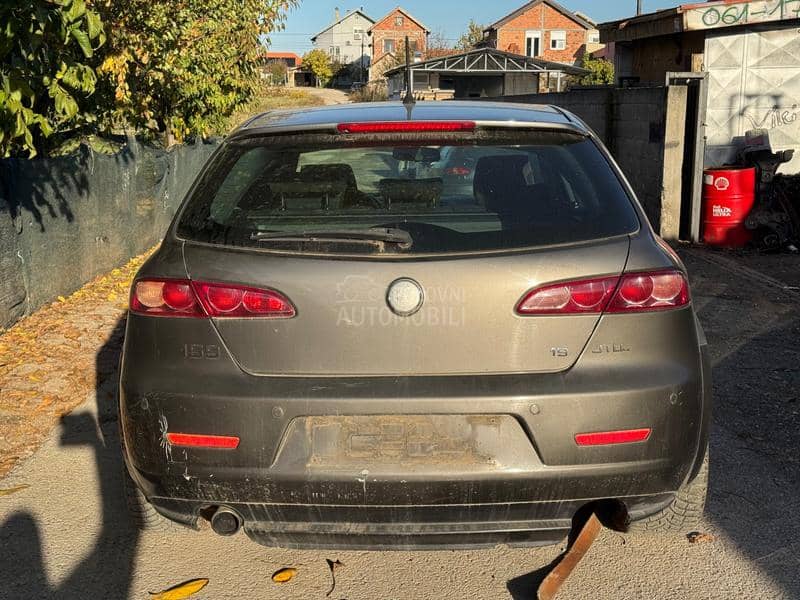 Alfa Romeo 159 -  kompletan auto u delovima
