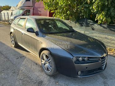 Alfa Romeo 159 -  kompletan auto u delovima