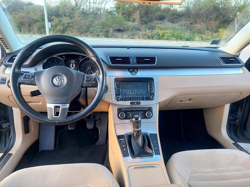 Volkswagen Passat B7 Highline