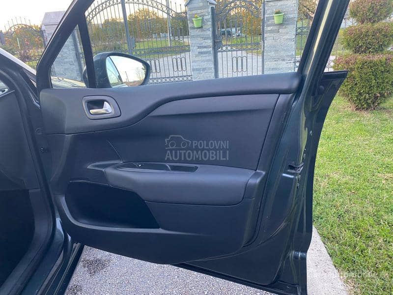 Citroen C4 1.4 SVAJCARSKA NOV