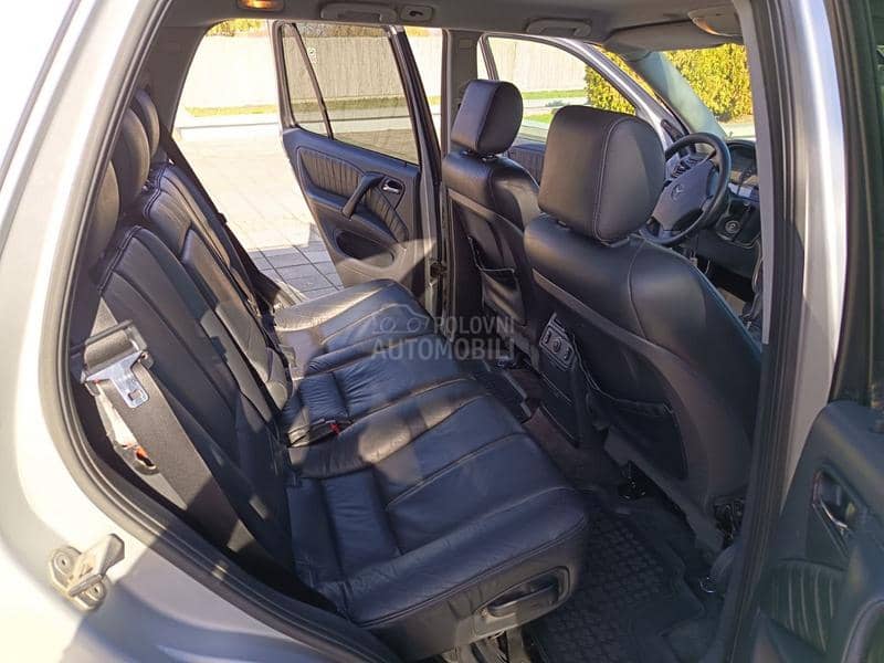 Mercedes Benz ML 270 2.7