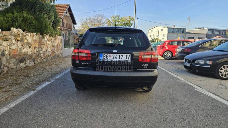 Volvo V40 
