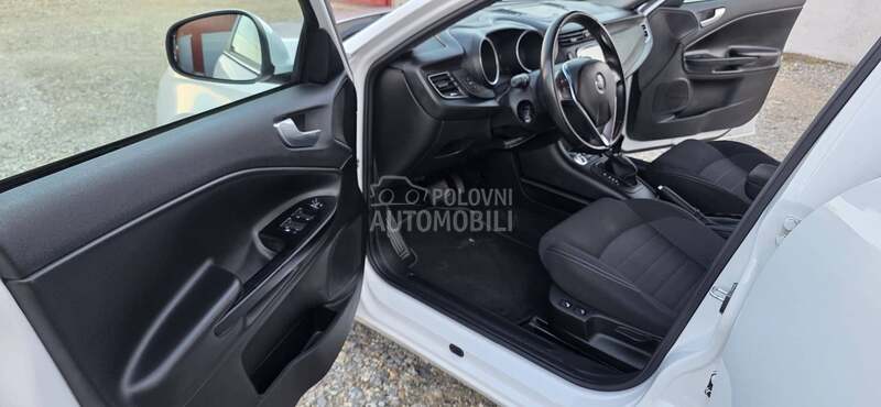 Alfa Romeo Giulietta 2.0jtdm nov nov
