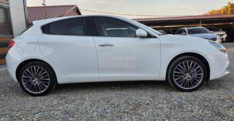 Alfa Romeo Giulietta 2.0jtdm nov nov