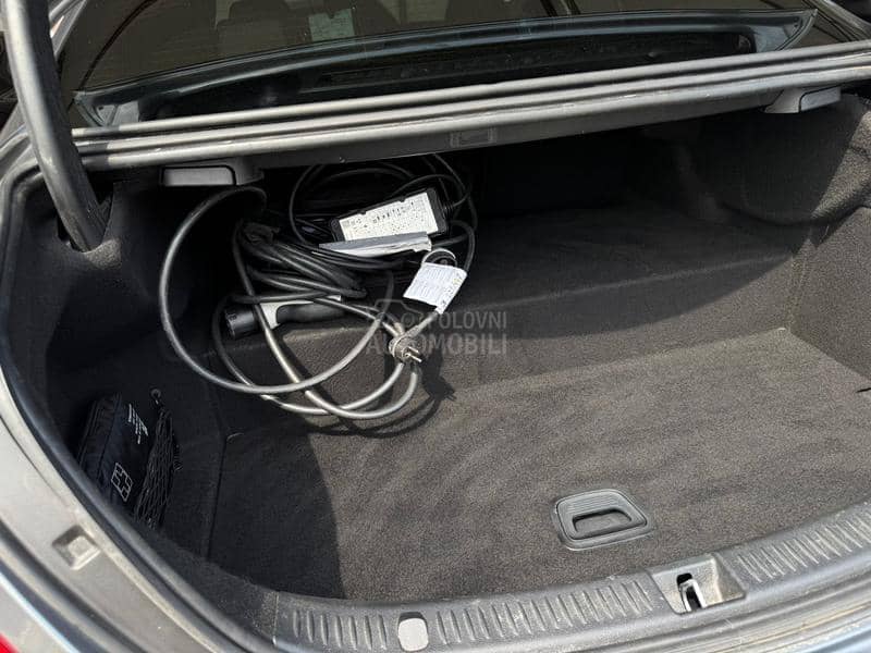 Mercedes Benz E 300 DE/AMG/ ELEKTRO