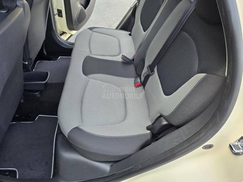 Renault Captur 1.5DCI INTENSE