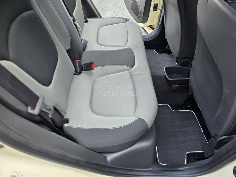 Renault Captur 1.5DCI INTENSE