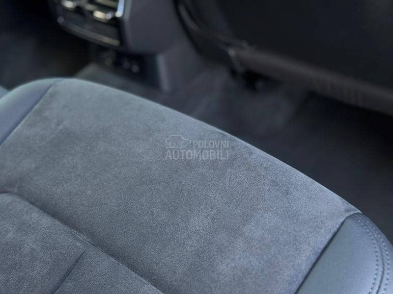 Audi Q3 2.0D/S-Line/Black/20