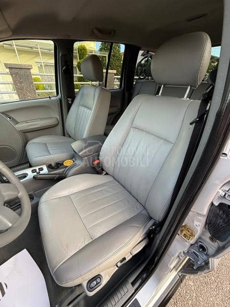 Jeep Cherokee Limited  CH 4x4