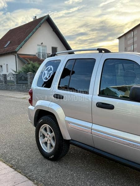 Jeep Cherokee Limited  CH 4x4