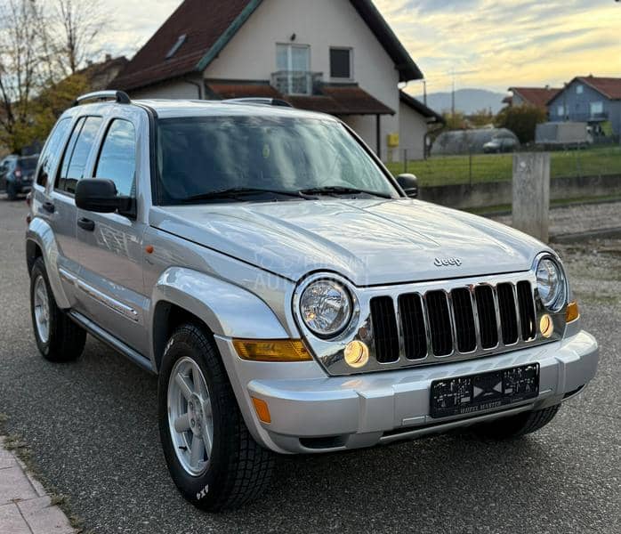 Jeep Cherokee Limited  CH 4x4