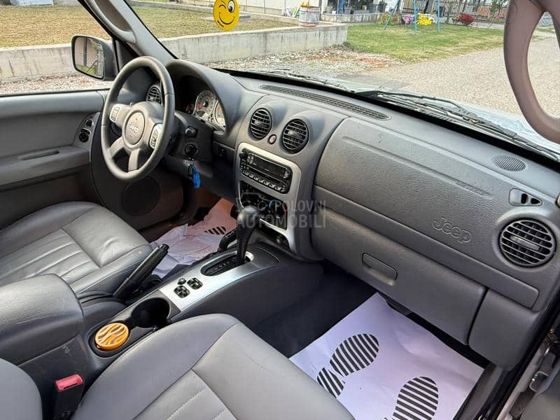 Jeep Cherokee Limited  CH 4x4