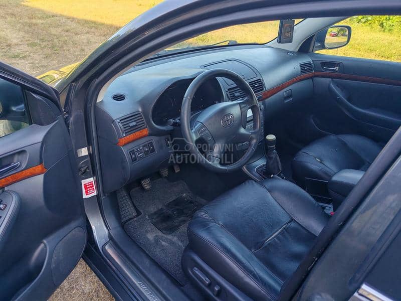 Toyota Avensis 2,0