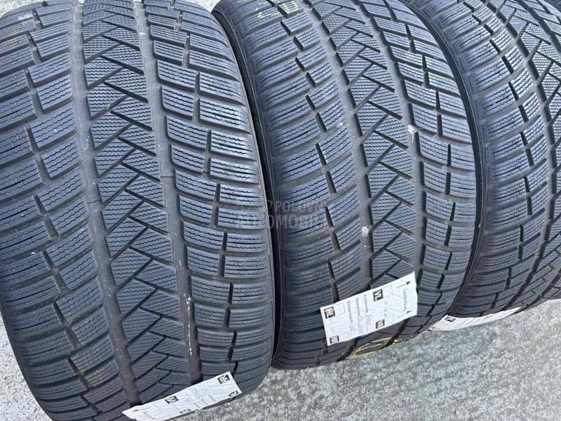 Vredestein 315/30 R22 Zimska