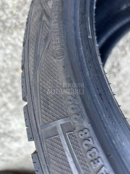 Vredestein 315/30 R22 Zimska