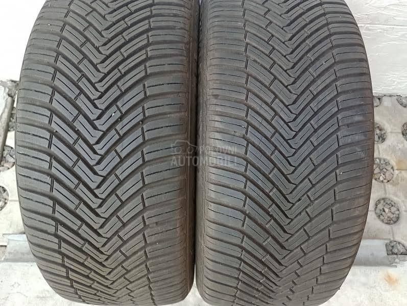 Continental 235/45 R18 Zimska