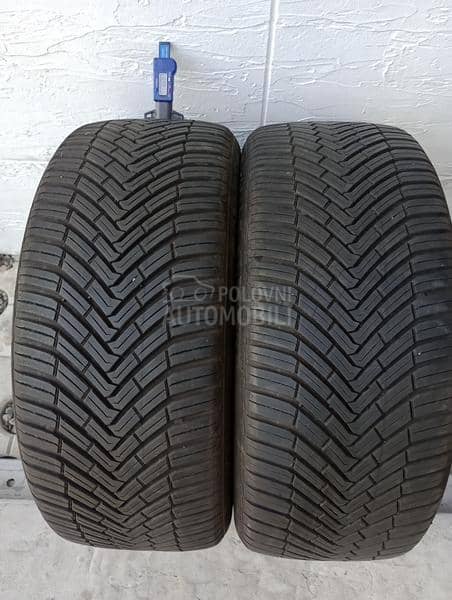 Continental 235/45 R18 Zimska