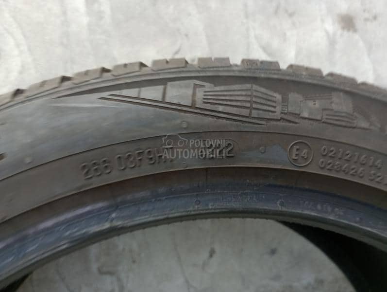 Continental 235/45 R18 Zimska