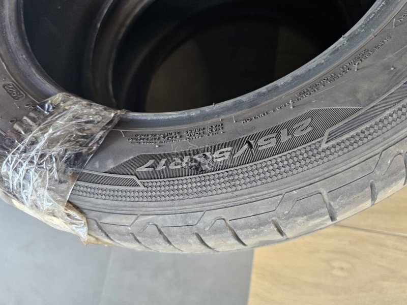 Hankook 215/55 R17 Letnja