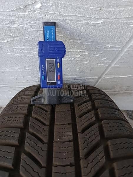 Continental 215/65 R16 Zimska