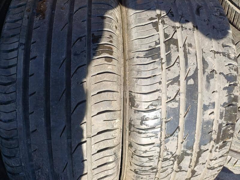 Continental 215/55 R17 Letnja