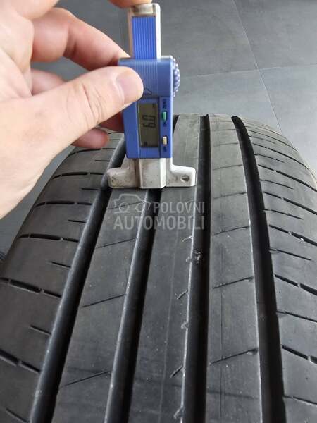 Bridgestone 235/50 R20 Letnja