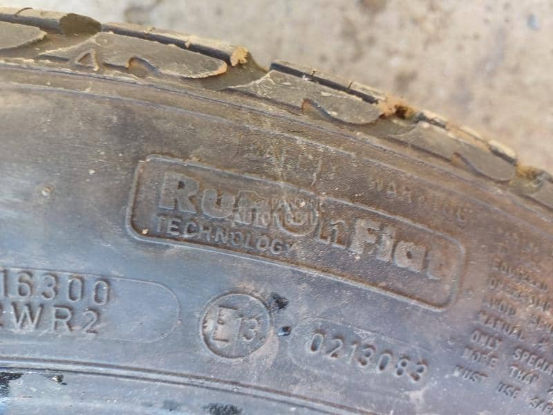 Goodyear 245/45 R18 Zimska